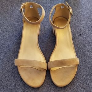 Stuart Weitzman - Nudistcurve - Block Heel, Two Strap Sandal - NWOT